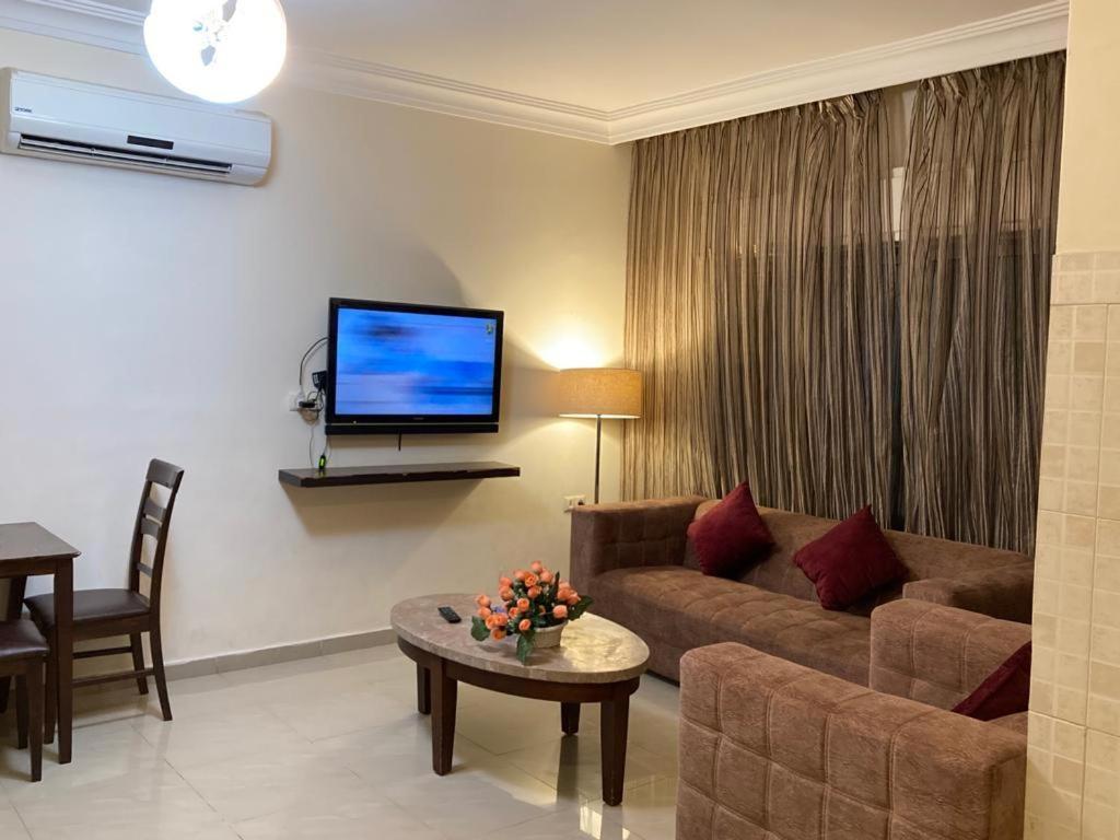 Uptown Hotel Apartment Amman Exteriör bild