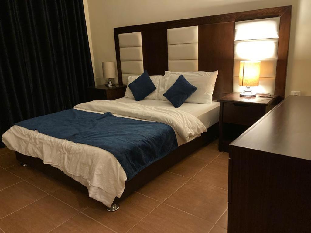 Uptown Hotel Apartment Amman Exteriör bild