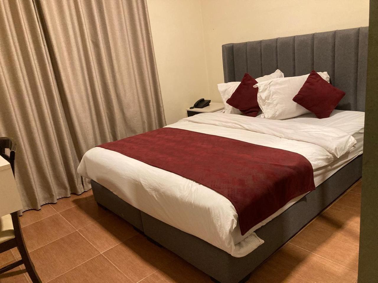 Uptown Hotel Apartment Amman Exteriör bild