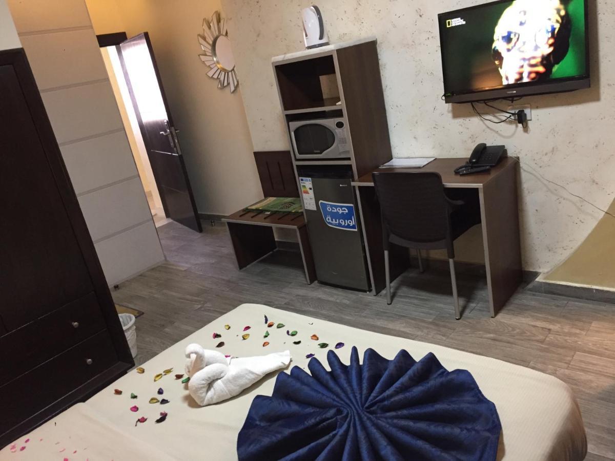 Uptown Hotel Apartment Amman Exteriör bild